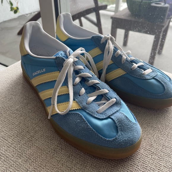 adidas gazelle silver green womens adidas Gazelle Women's Shoes main image 0